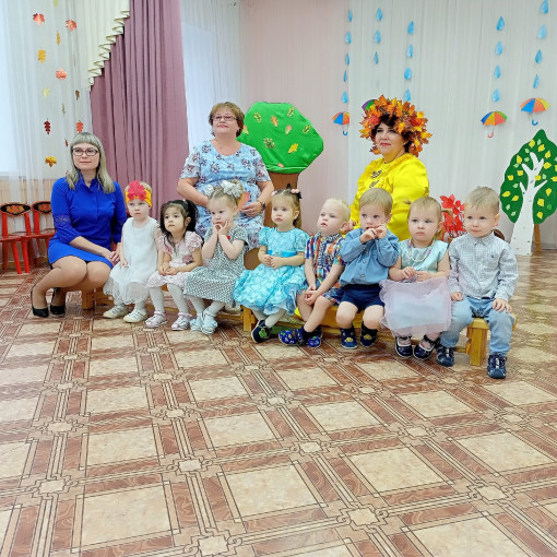 Праздник осени в гостях у малышей.